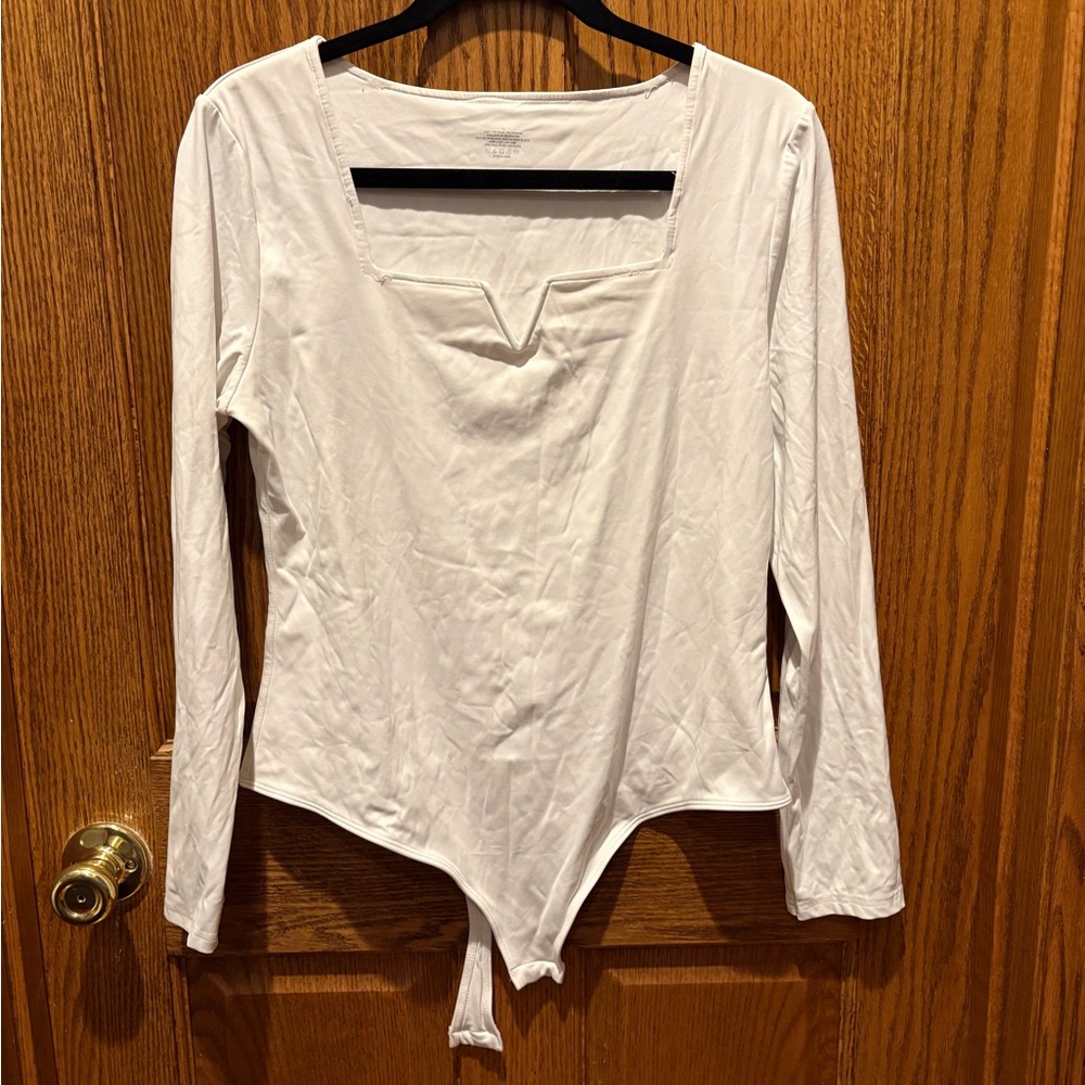 Chic White Long Sleeve Bodysuit